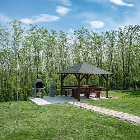 Rinari House Villa